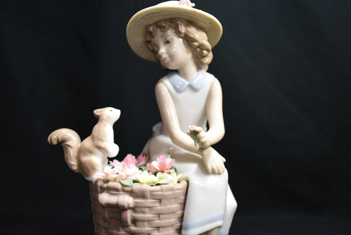 LLADRO リヤドロ 森の出会い 少女とリス No.6825 ジャンク扱い 【公式 