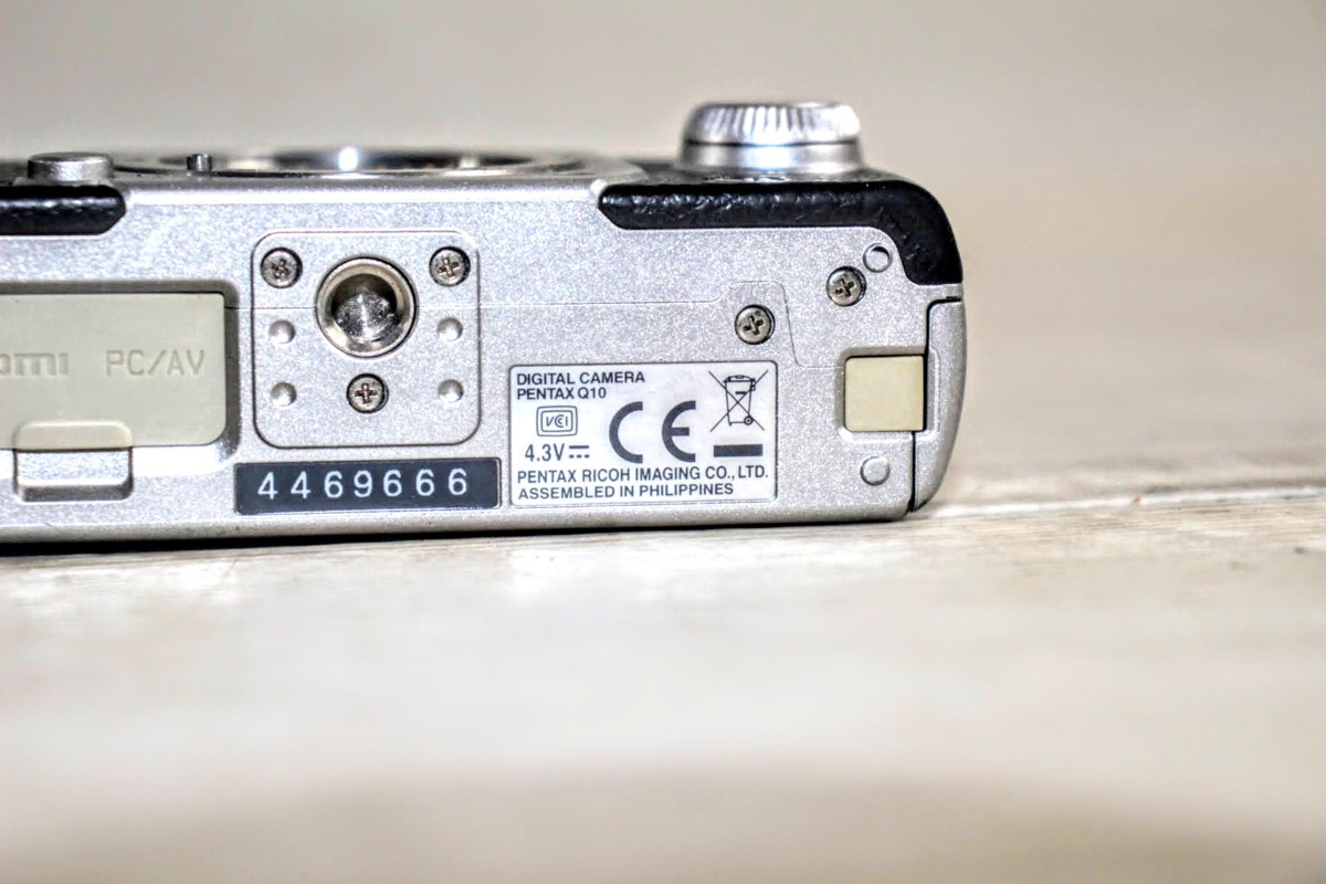 No.1740　PENTAX Q10　ペンタックス　レンズ交換式デジタル一眼カメラ　レンズ（1：1.9 8.5㎜・1：2.8-4.5　5-15㎜）_6