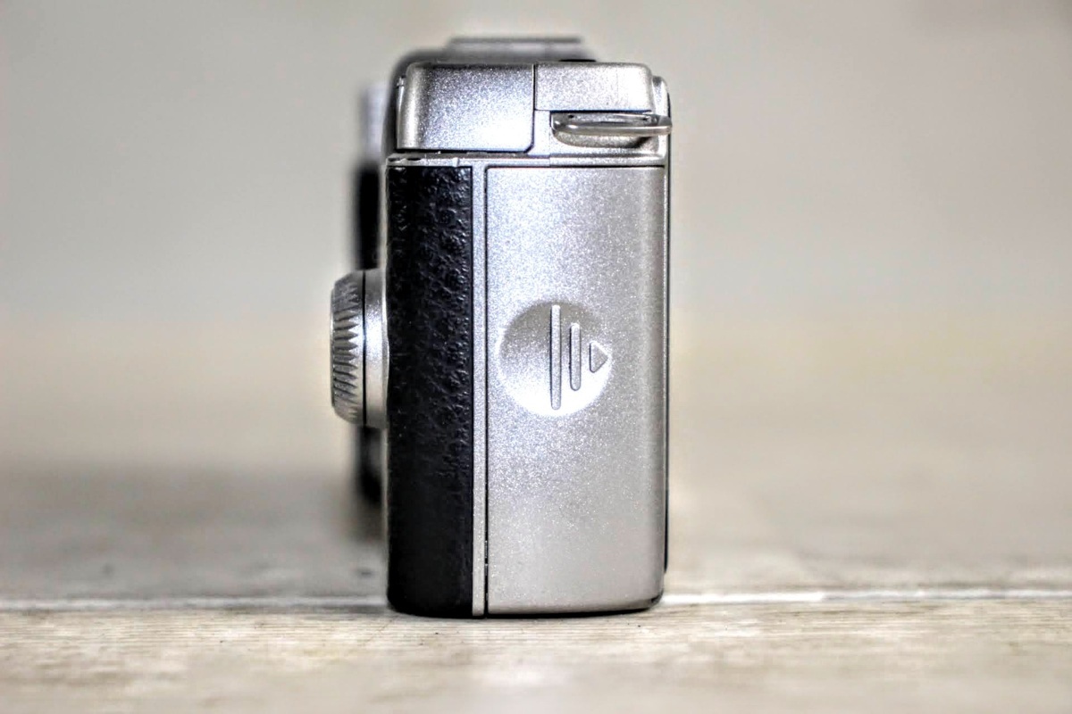 No.1740　PENTAX Q10　ペンタックス　レンズ交換式デジタル一眼カメラ　レンズ（1：1.9 8.5㎜・1：2.8-4.5　5-15㎜）_7