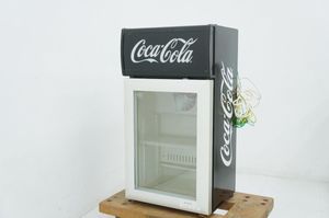コカ・コーラ 冷蔵庫のYahoo!オークション(旧ヤフオク!)の相場・価格を