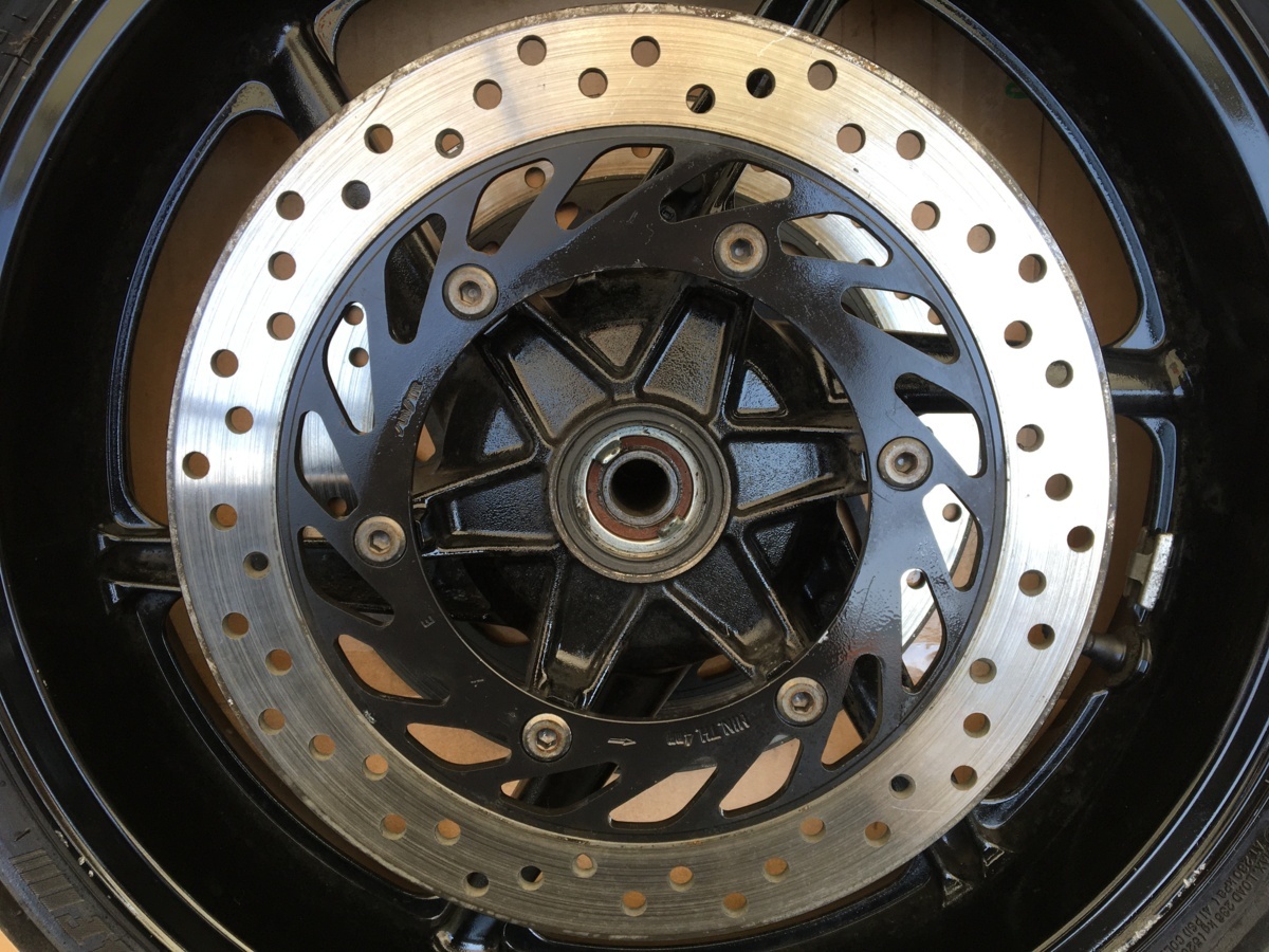 Honda Cb750 Rc42 教習車 フロントホイール ディスク付 レストア 組み換え 流用 17インチ化 振れ膨らみ無し 07 Z1246 フロント 売買されたオークション情報 Yahooの商品情報をアーカイブ公開 オークファン Aucfan Com