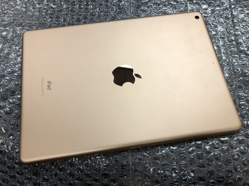 CZ069 Apple iPad 第7世代 32GB ゴールド Wi-Fiモデル