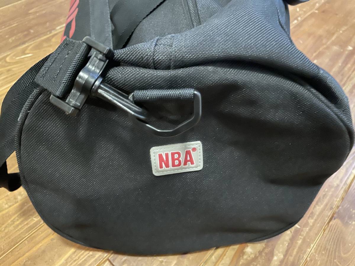 シカゴブルズのドラムバッグ／NBA／スポーツバッグ／ボストンバッグ 