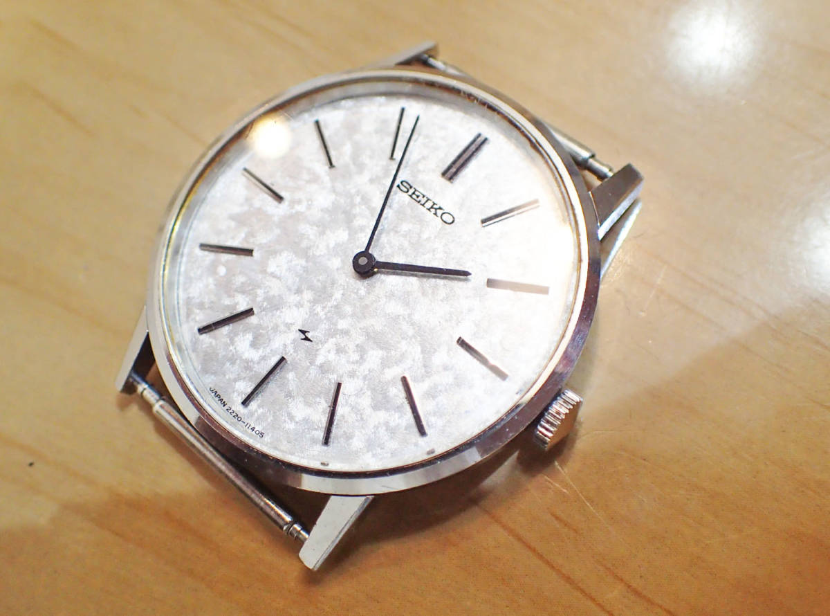 SEIKO セイコー シャリオ 手巻き時計 2220-0430 シルバー文字盤 SEIKO セイコー シャリオ 手巻き時計 2220-0430 シルバー文字盤