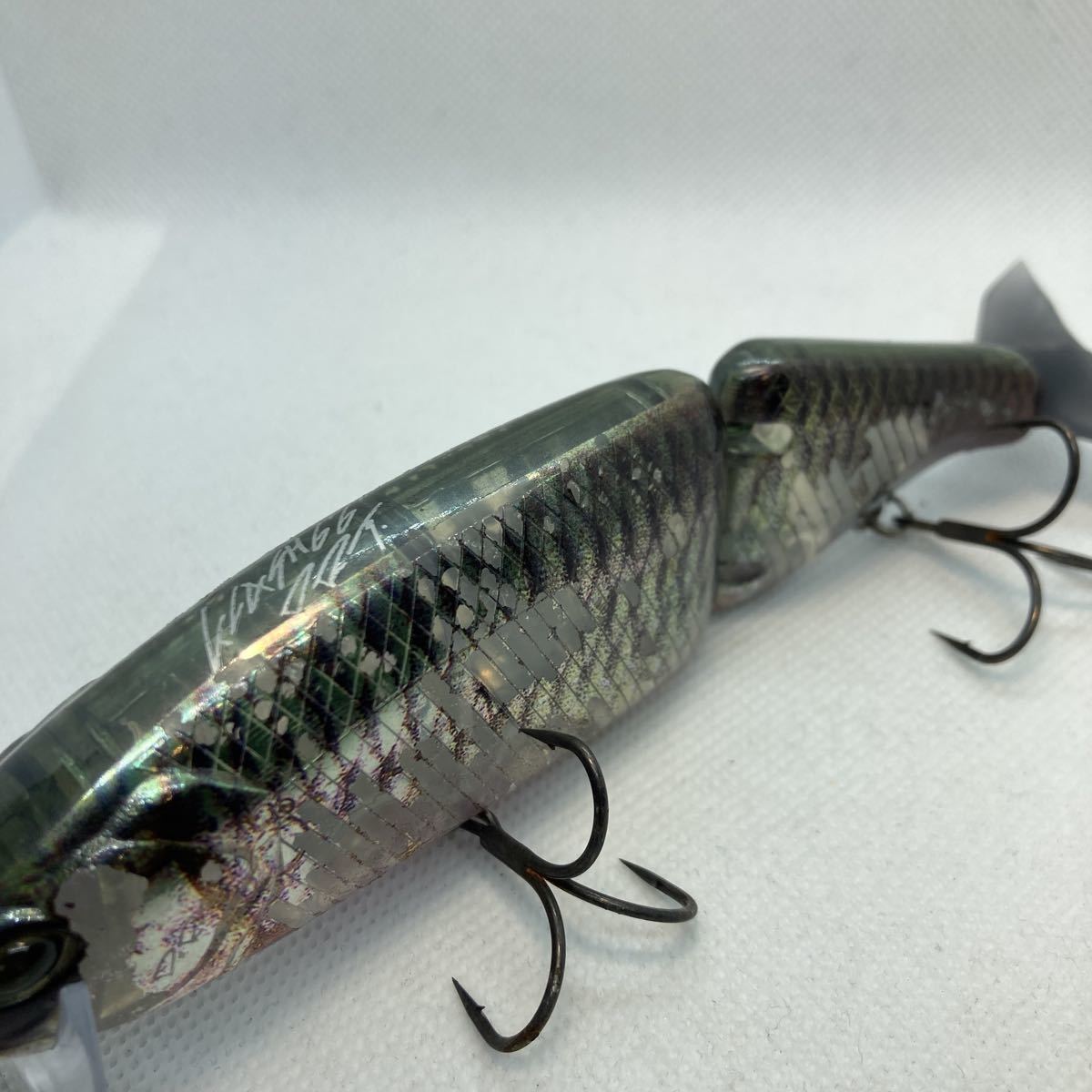 DRT タイニークラッシュ6.6 make the trail　ビッグベイト タイニークラッシュでビッグバスを釣りたい！シーバスゲームでも有効な