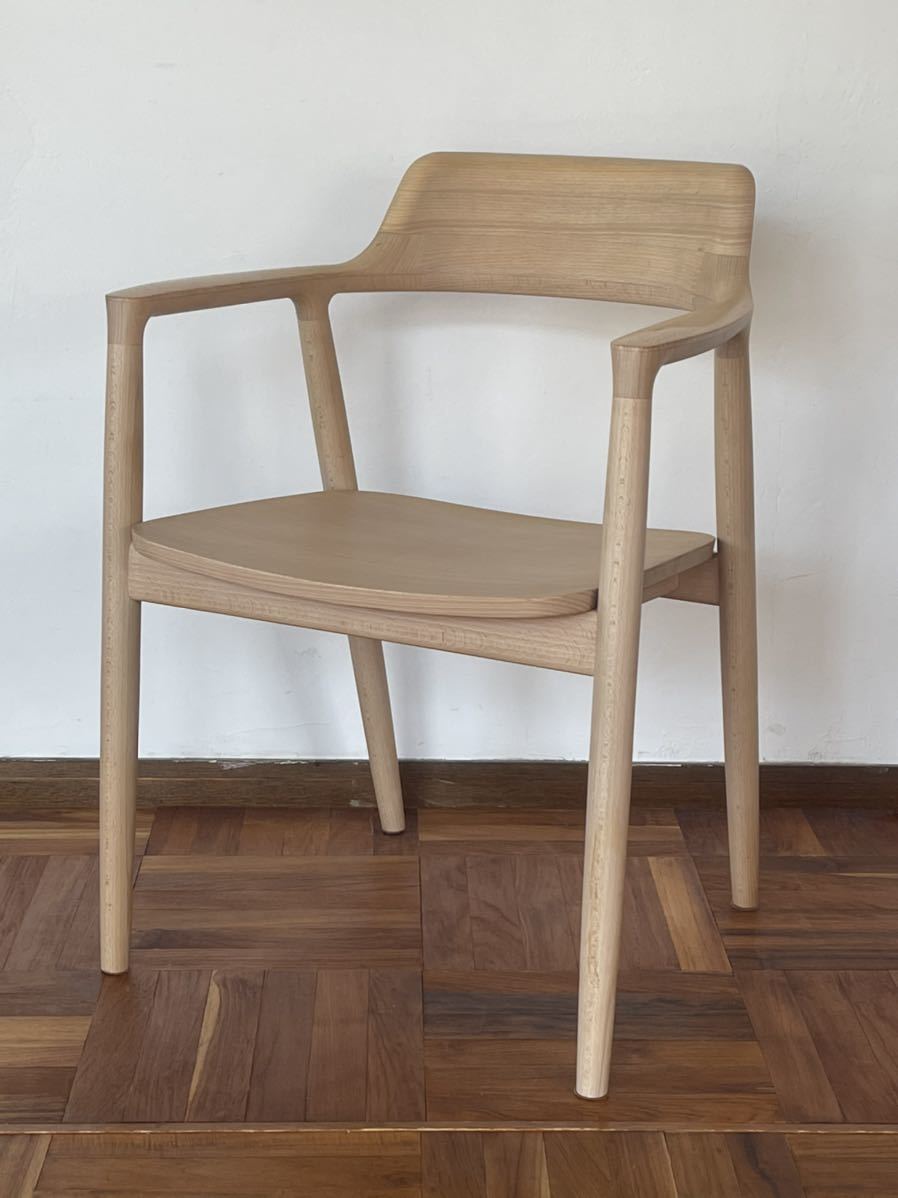 HIROSHIMAアームチェア（スタッキング・板座） | マルニ木工オンライン