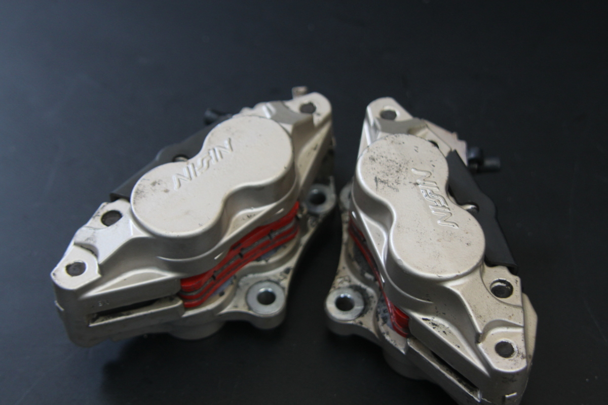 VFR400R（NC30）純正フロントブレーキキャリパーセット！ VFR400R