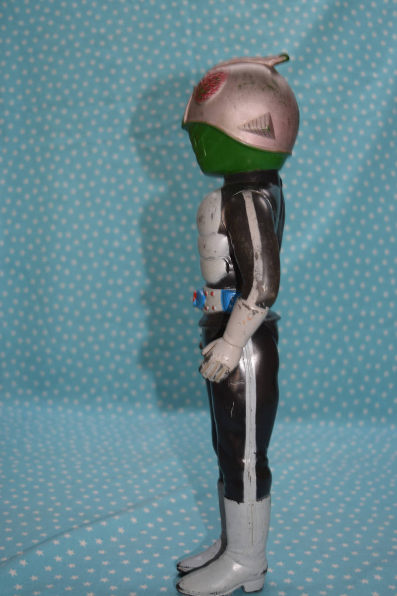 619】バンダイ 35cm 仮面ライダー ソフビ マフラー無/パチもの