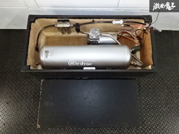 赤字超特価，限定SALE実動外し ALTAIR airdyne エアダイン エアサス タンク VIAIR コンプレッサー KE291 レギュレーター 箱付 部品取り 即納 棚25-1(サスペンション)｜売買されたオークション情報、yahooの商品情報をアー その他