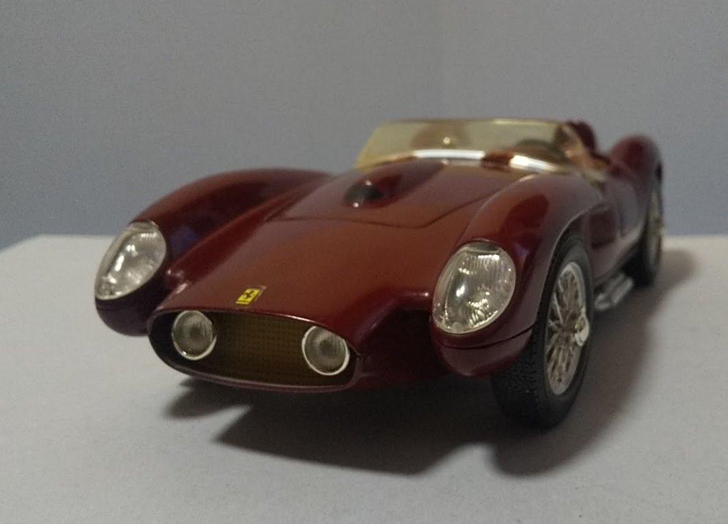 フェラーリ 250テスタロッサ 1958 1 18collezione Classico 乗用車 売買されたオークション情報 Yahooの商品情報をアーカイブ公開 オークファン Aucfan Com