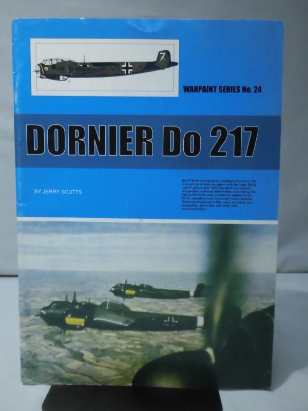 m) 洋書 ドルニエDo217爆撃機写真資料本 DORNIER Do217 WARPAINT 