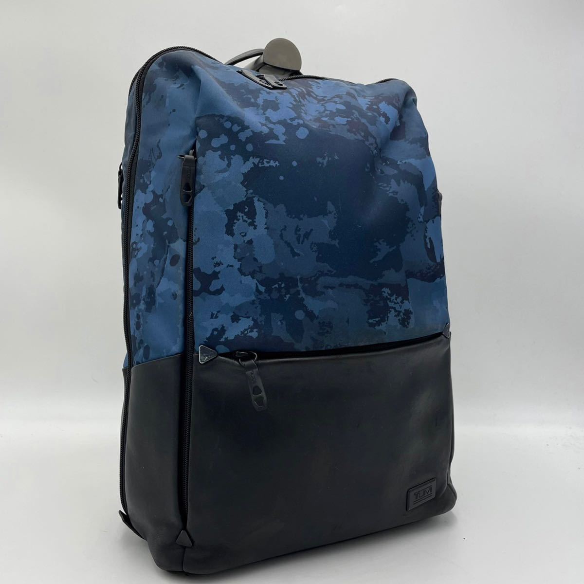 TUMI タホ リュック エルウッド 迷彩 カモフラ ブラック レザー A4可 