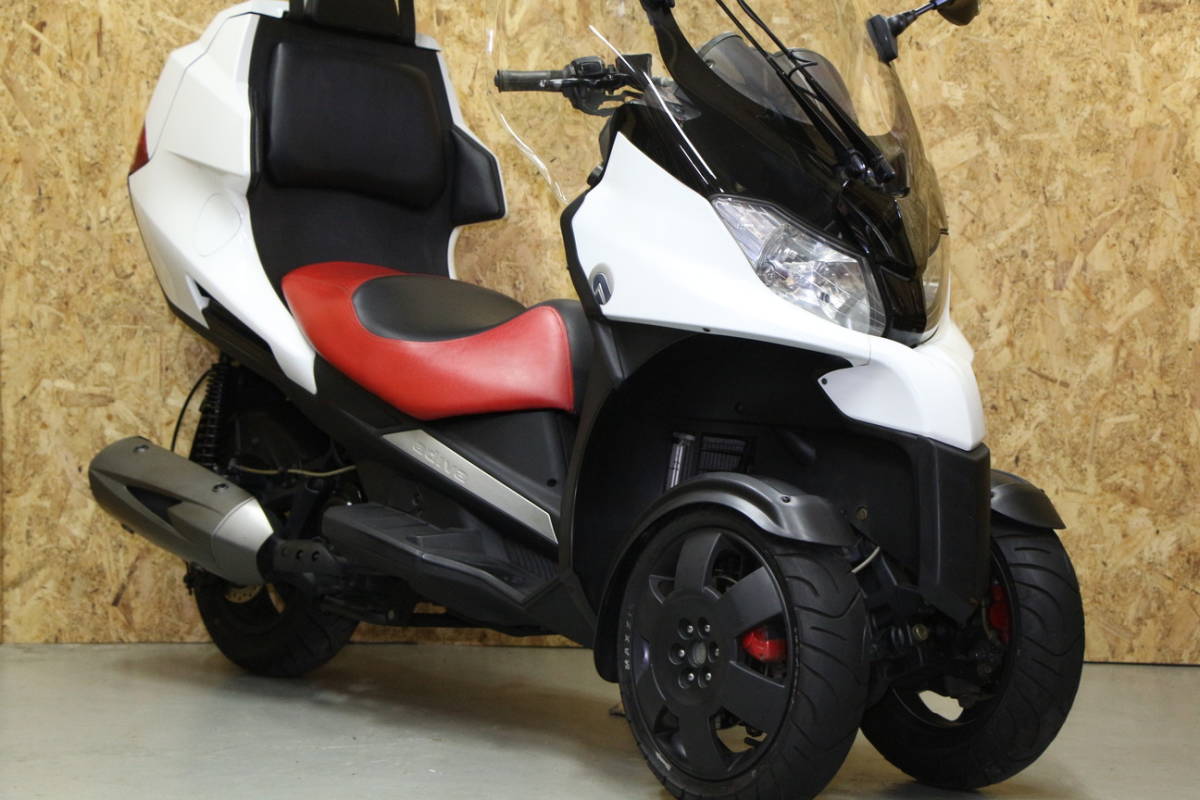 ADIVA ADtre 200 屋根付きスリーター 検）アディバ adトレ (オートバイ