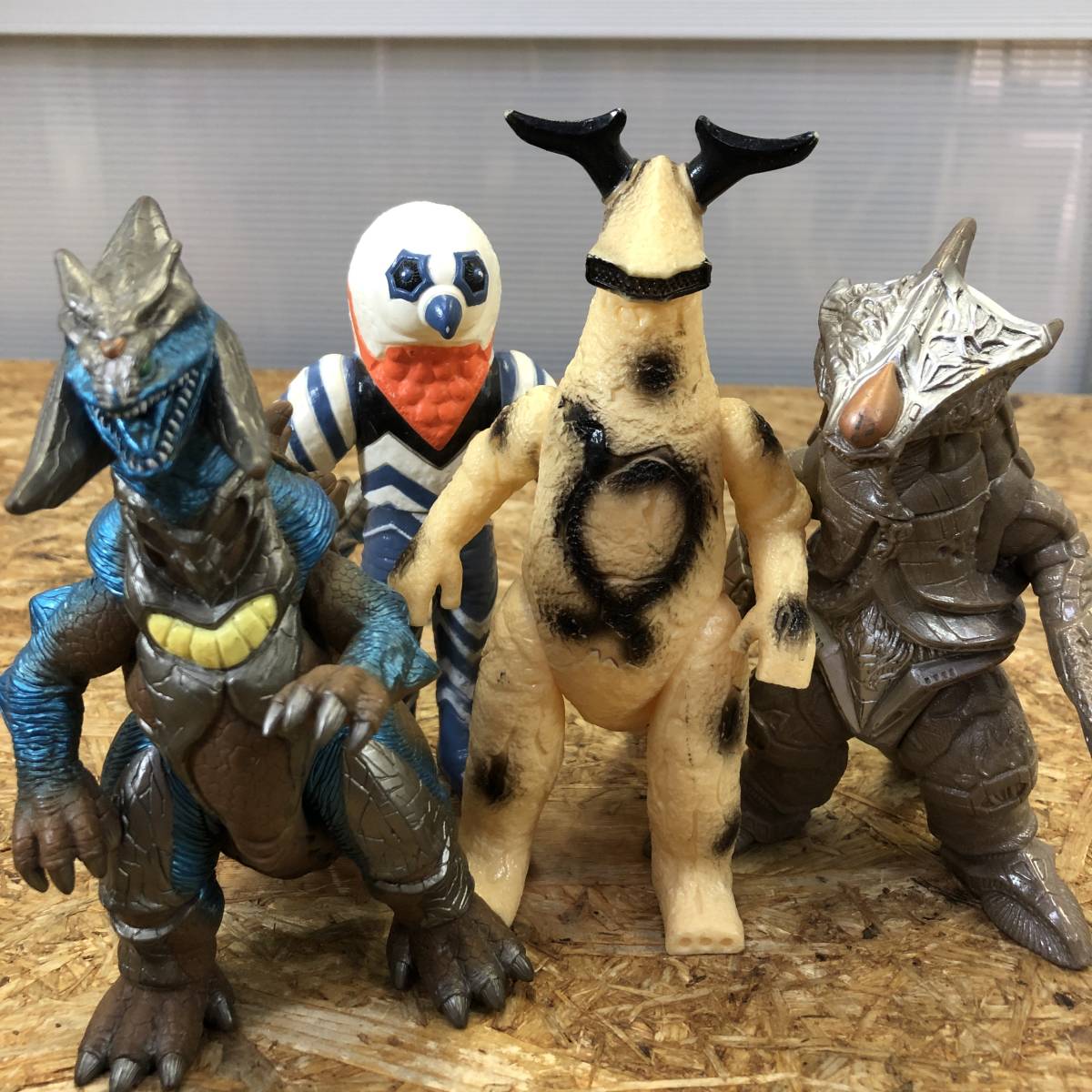 ウルトラマン 怪獣 ソフビ たくさん 大量 まとめて【HR036@100
