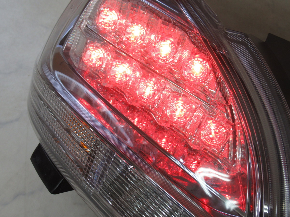 20111108 点灯確認済み トヨタANA10マークXジオ純正LEDテールランプ ...