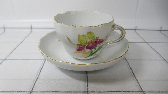 ☆彡未使用！！　No.3　Meissen　マイセン楽部 ベーシックフラワー（一つ花） カップ＆ソーサー　1客　箱付き マイセン Meissen ベーシックフラワー No.4 ベーシックフラワー（一つ花） 箱付き