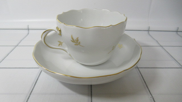 ☆彡未使用！！　No.3　Meissen　マイセン楽部 ベーシックフラワー（一つ花） カップ＆ソーサー　1客　箱付き マイセン Meissen ベーシックフラワー No.4 ベーシックフラワー（一つ花） 箱付き