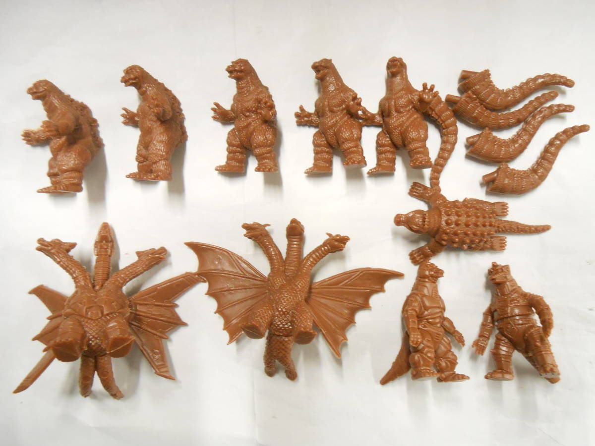 各目立つ使用感無し】 食玩 おまけ 東宝 怪獣 消しゴム人形 計10個 