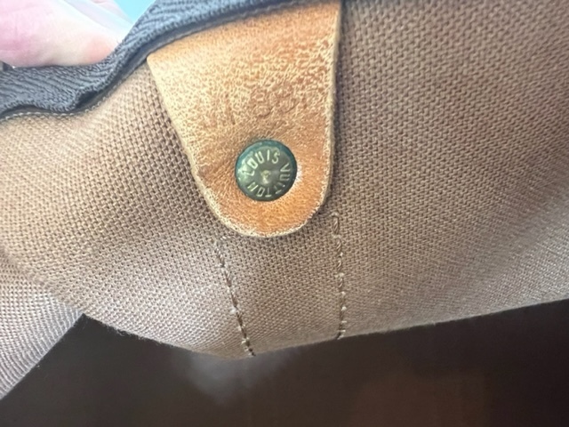 【ジャンク】Louis Vuitton　ルイヴィトン　モノグラム　キーポル55　　キングラム（イ） LOUIS VUITTON 公式サイト ルイ・ヴィトンの「モノグラム」おしゃれプロが推薦、大人の ティ・パレPM “モノグラム・エンブレム”を発表