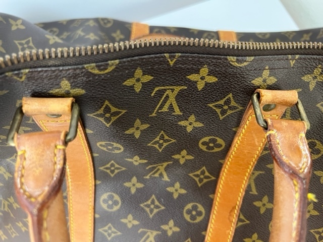 【ジャンク】Louis Vuitton　ルイヴィトン　モノグラム　キーポル55　　キングラム（イ） LOUIS VUITTON 公式サイト ルイ・ヴィトンの「モノグラム」おしゃれプロが推薦、大人の ティ・パレPM “モノグラム・エンブレム”を発表