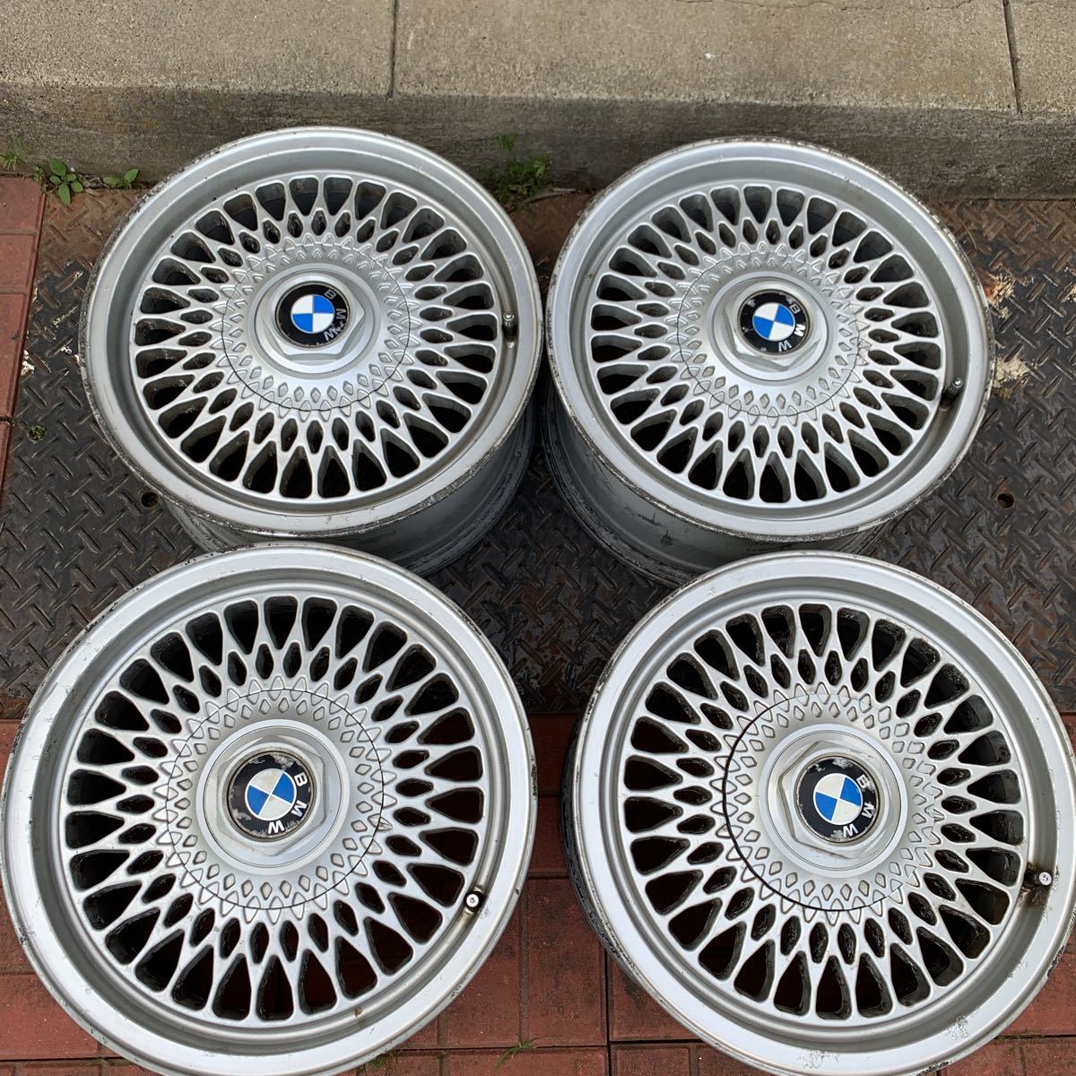 【安い，豊富な】 旧車ホイール BMW純正 15X7J 5H-120(純正品)｜売買されたオークション情報、yahooの商品情報をアーカイブ公開 - オークファン 5穴