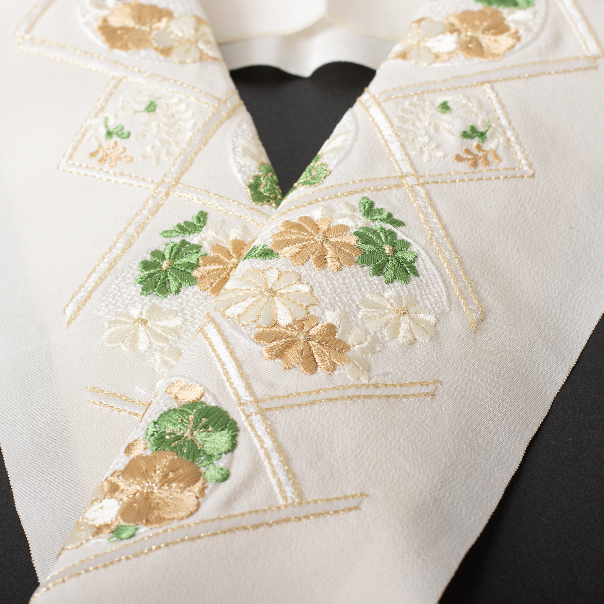 半衿 刺繍半衿 No.165 振袖 婚礼衣装 色打掛 訪問着 半襟 化繊 新品