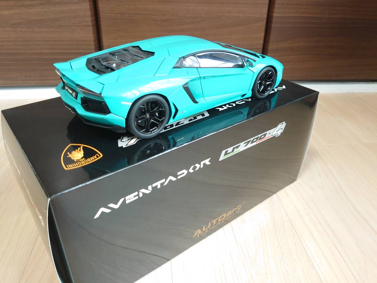 オートアート ランボルギーニ アヴェンタドール LP720-4
