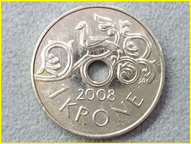 ノルウェー王国 1クローネ硬貨/2008年 NORGE 1KRONE/穴あきコイン