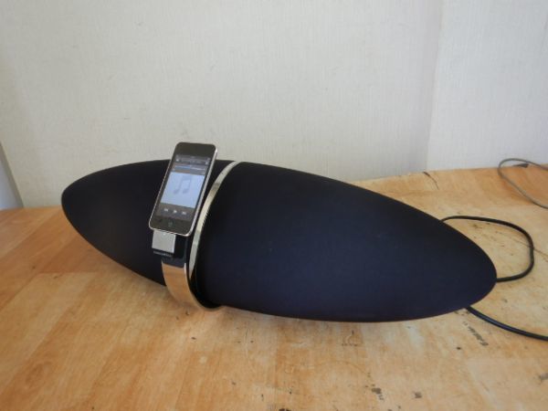 【ジャンク品】Bowers&Wilkins ZeppelinAir スピーカー 3964 Bowers＆Wilkins/B&W Zeppelin Air ツェッペリンエアー airplay