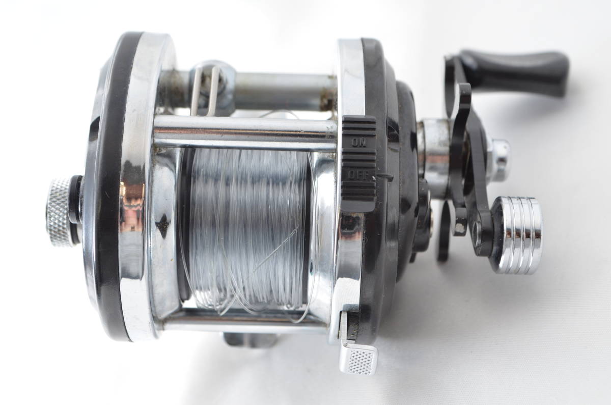 S◇Daiwa ダイワ Millionaire ミリオネア 2000C ベイトリール 釣具