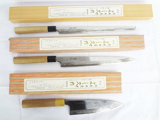 セール，人気 まとめ売り よし久 御料理包丁 3点セット 出刃包丁 柳刃包丁 刺身包丁 6寸 9寸 刃渡り各 17.8cm 27.4cm 27.2cm 二唐刃物鍛造所 和包丁(その他)｜売買されたオークション情報、yahooの商品情報をアー 包丁