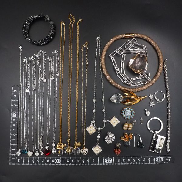 SWAROVSKI クリスタルペンギン | 102ESCAPE.COM