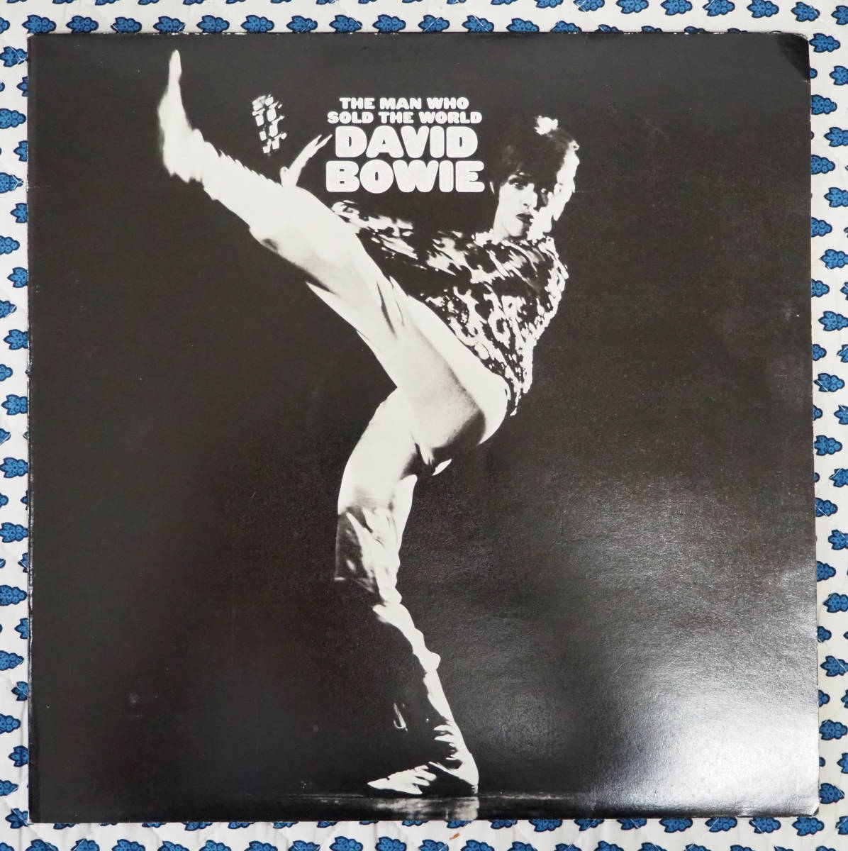 【全国無料，豊富な】 英国原盤 David Bowie The Man Who Sold The World ポスター インナーつき / マト1E 1E / Mainman表記なし Rare 英国ORG盤(David Bowie)｜売買されたオークション情報、yahooの商品情報をアーカイブ公開 - オークフ D