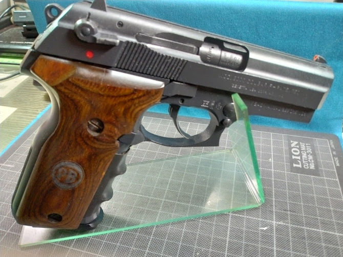 KSC M8000 COUGAR F GBB(グリップのマークもberetta) M8000 クーガーF KSC 木製グリップ - ベレッタ ガスブローバック Yahoo