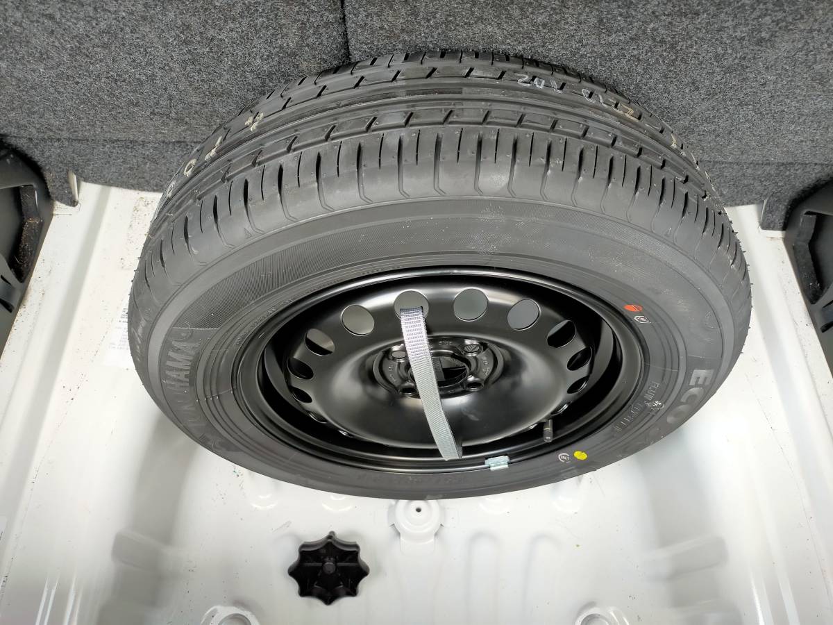 送安 新品未使用品 純正入手困難品VW フォルクスワーゲン up! アップ 