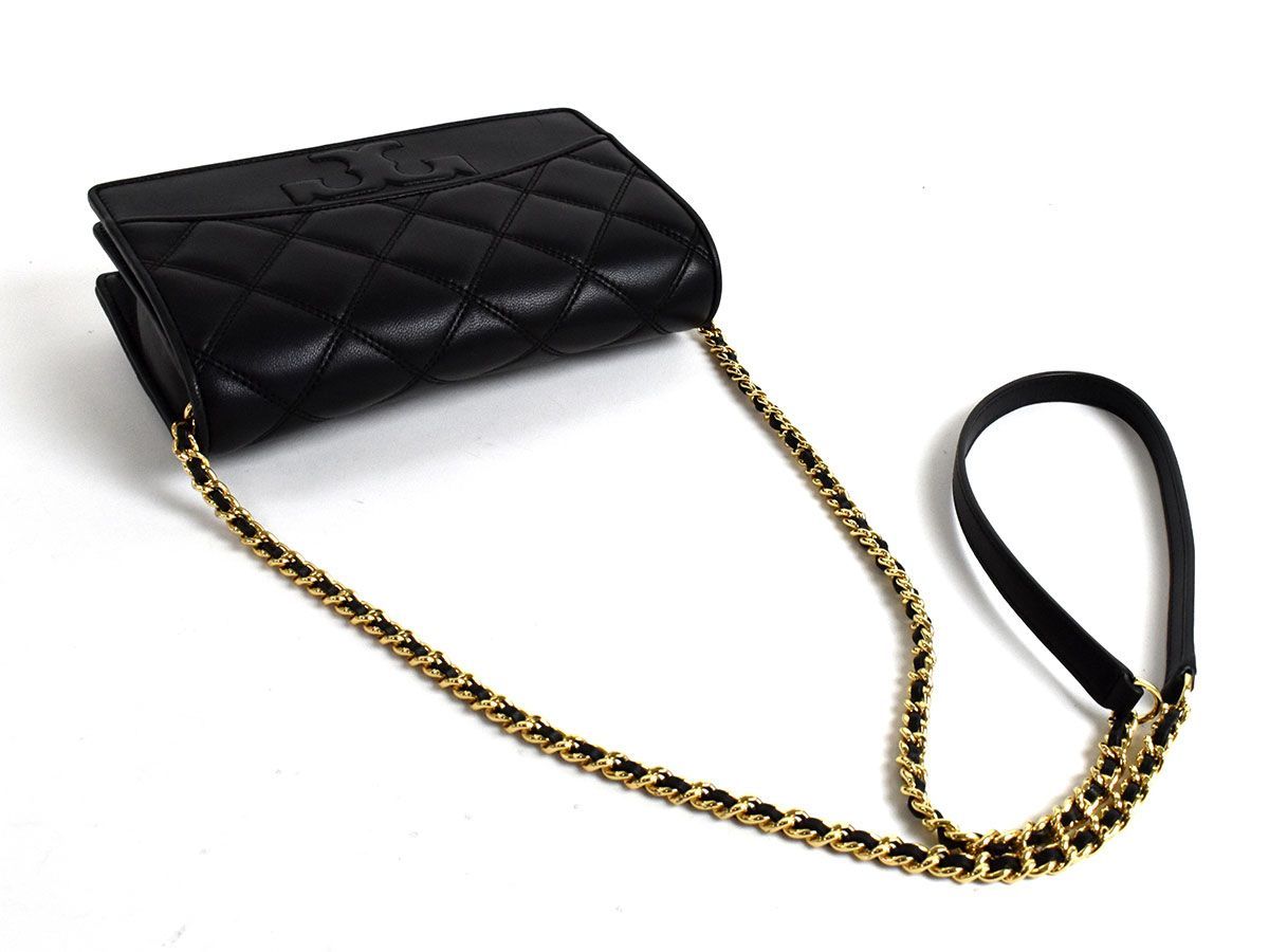 124777〇 TORY BURCH トリーバーチ サバンナ 2WAYチェーンウォレット 
