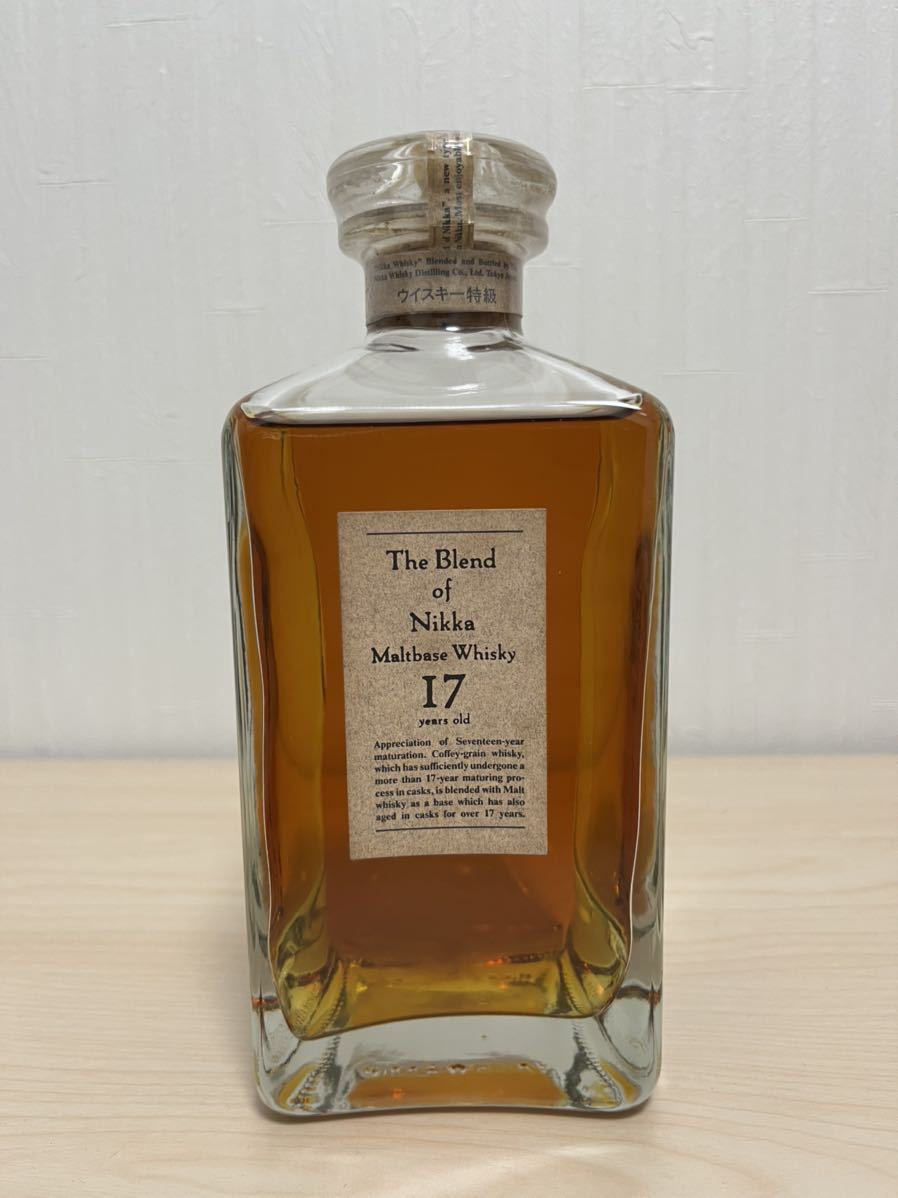 ウイスキー ニッカ ブレンド オブ ニッカ 17年 660ml 45% 重量番号:2(58)① ウイスキー ニッカ ブレンド オブ ニッカ 17年 660ml 45% 重量番号:2(58)①