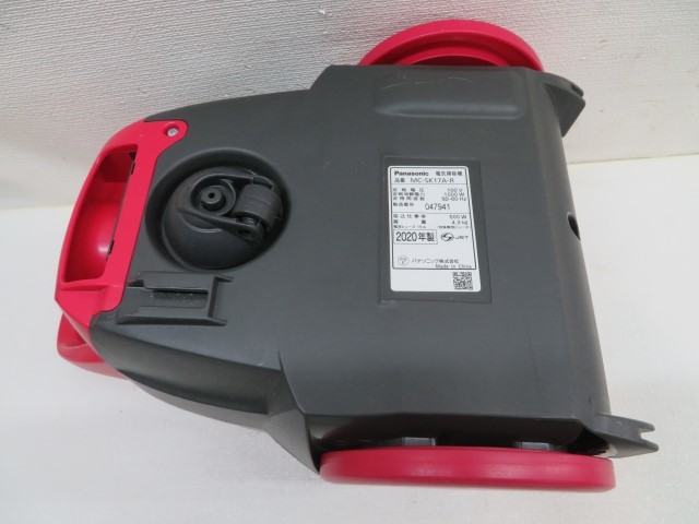 2020年製★Panasonic MC-SK17A-R 電気掃除機 レッド パナソニック ホース/ノズル/アタッチメント/ブラシ/取扱説明書付 動作品 55125★！！ MC-SK17A-R Panasonic 2020年製 i□ 2018年製 紙パック式