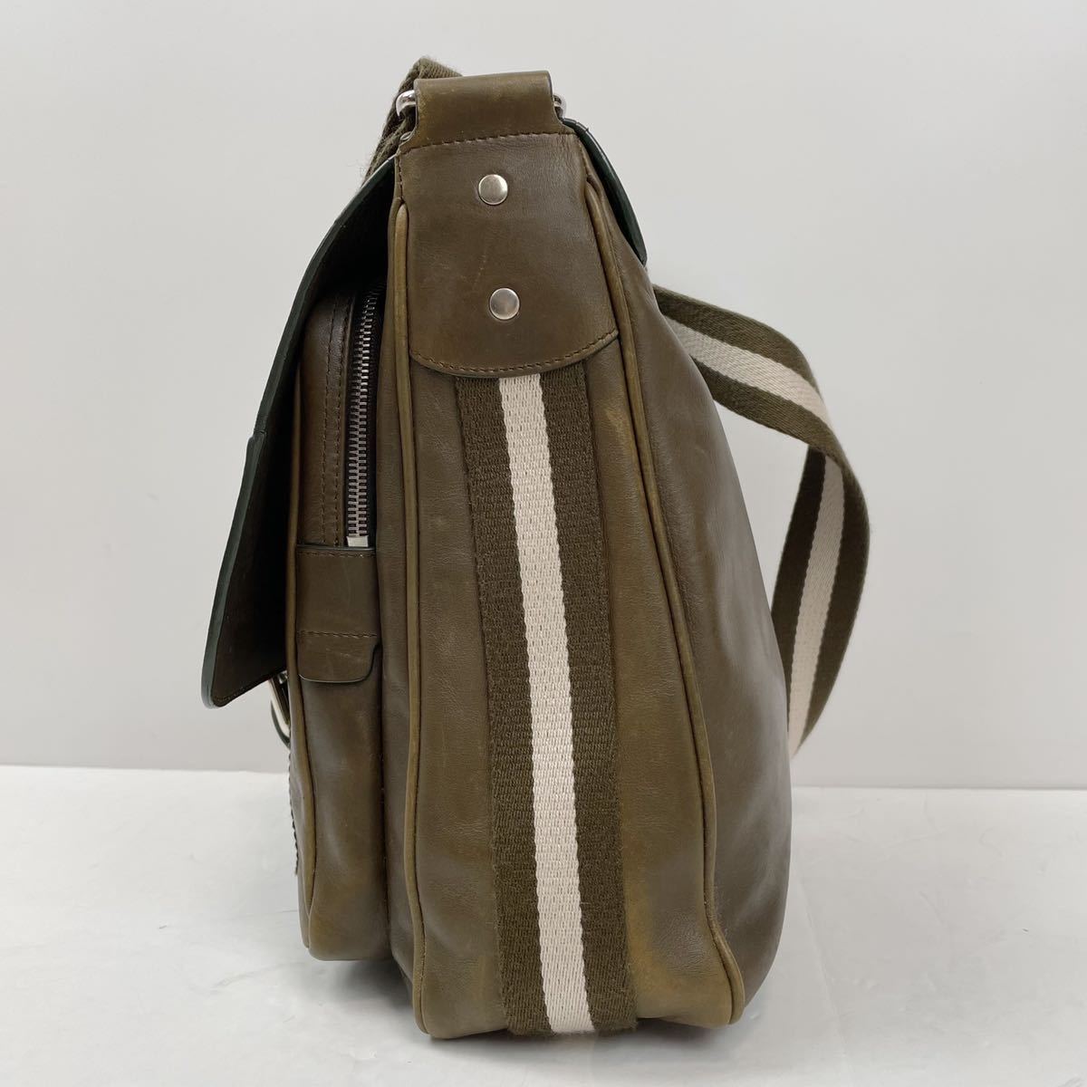 BALLY カーキーレザー メッセンジャーバッグ 【公式通販】