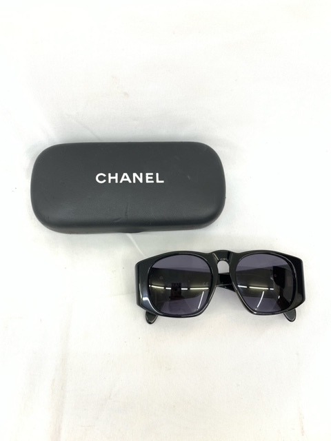 CHANEL ブラック サングラス ケース付き CHANELシャネル マトラッセ