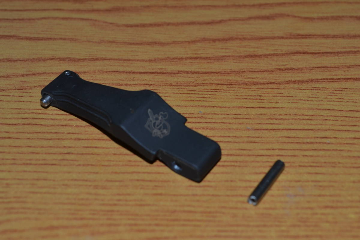 実物 ナイツ KNIGHT'S トリガーガード Knight's Armament KAC Combat Trigger Guard ...