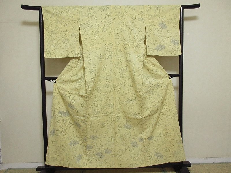 付下げ 極上の逸品 南克治 本加賀友禅 ぼかし 椿 薄茶色 美品 付下げ 極上の逸品 南克治 本加賀友禅 ぼかし 椿 薄茶色 美品