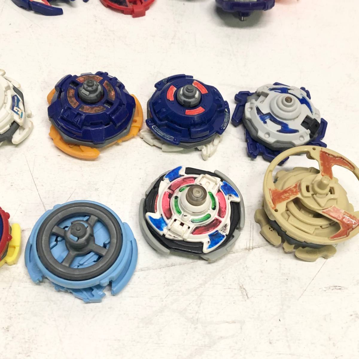 パーツ まとめ売り ジャンク -ジャンク(ベイブレード)の中古品 2026年最新Yahoo!オークション なんとパーツバラ ベイブレードX現状品まだまだ在庫ございます！🌪️ タカラトミー BEYBLADE 大量セット+ジャンク 限定品含むパーツ計50以上ベイブレードバースト ベイブレードバースト ベイブレード beyblade 中古 メルカリ