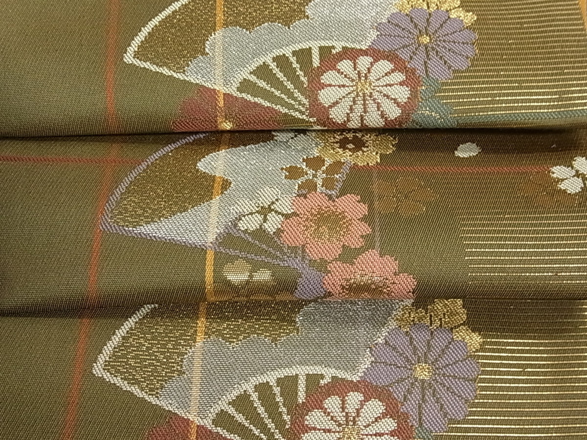 花美人着物□太鼓柄袋帯 刺繍 藤花房 金銀糸 銀通し地 逸品 eee3188