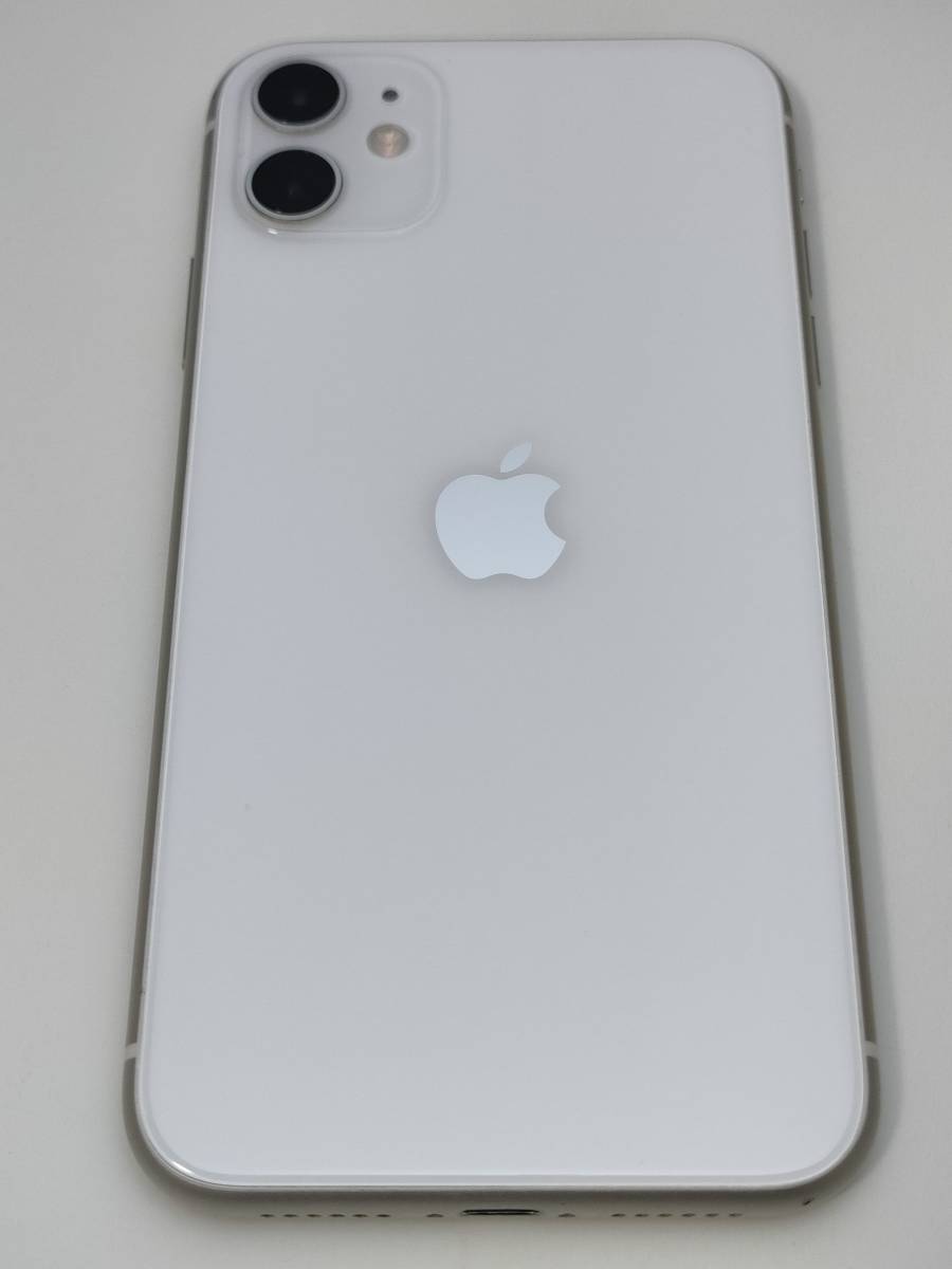 iPhone 11 128GB MWM22J/A ホワイト docomo判定◯ バッテリー最大容量