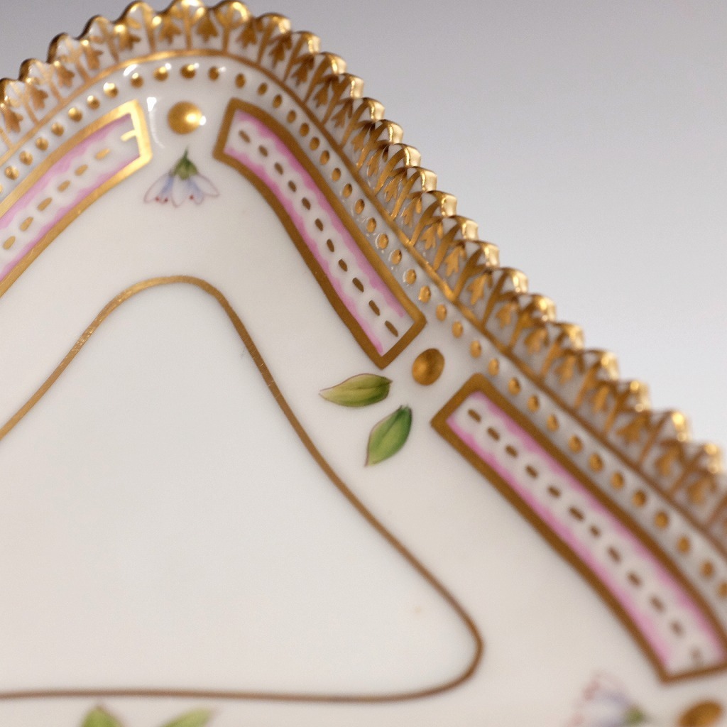 【美品】希少◆ロイヤルコペンハーゲン/Royal Copenhagen/フローラダニカ/Flora Danica 三角カスタードカップ＆ソーサー◆最高峰◆金彩_7