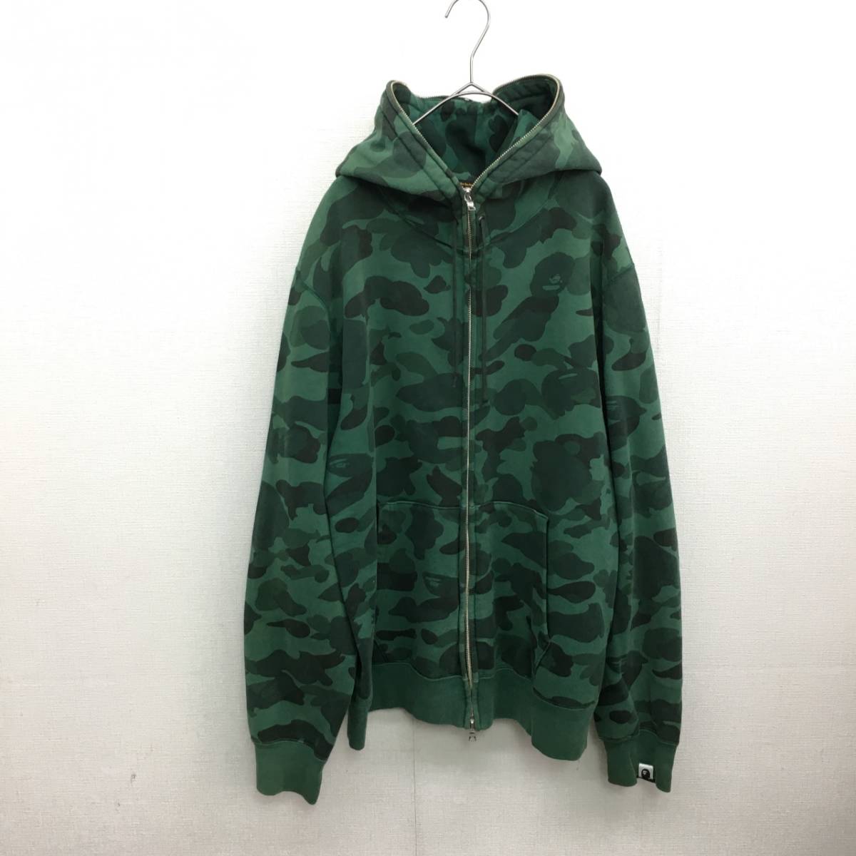 ♪A BATHING APE エイプ カーゴパンツ Lサイズ カーキ色 中古 a 