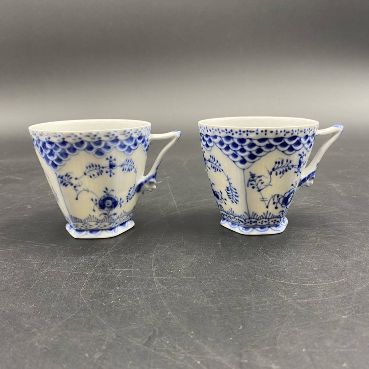 1円~【美品】ロイヤルコペンハーゲン ROYAL COPENHAGEN ブルーフルーテッド フルレース 顔付 カップ＆ソーサー 2客セット_5