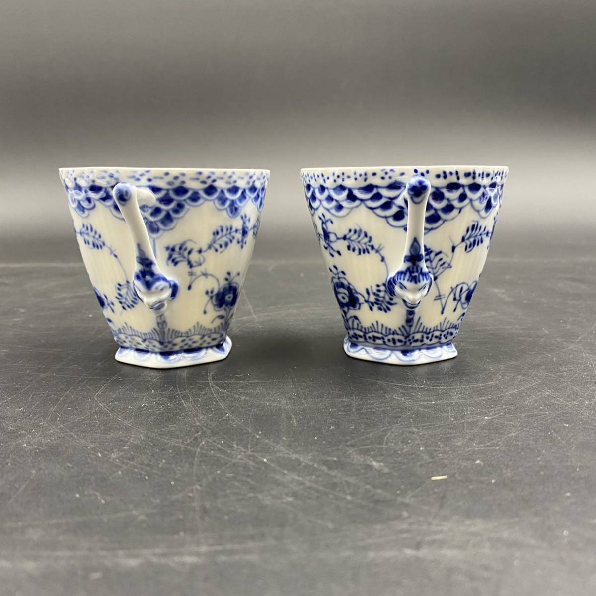1円~【美品】ロイヤルコペンハーゲン ROYAL COPENHAGEN ブルーフルーテッド フルレース 顔付 カップ＆ソーサー 2客セット_6