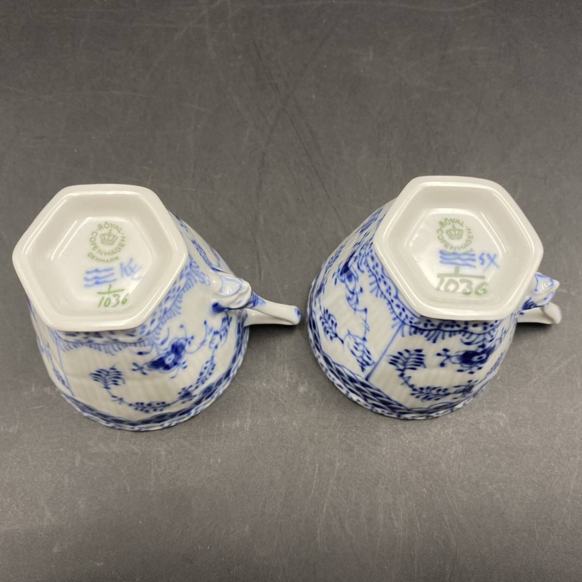 1円~【美品】ロイヤルコペンハーゲン ROYAL COPENHAGEN ブルーフルーテッド フルレース 顔付 カップ＆ソーサー 2客セット_7